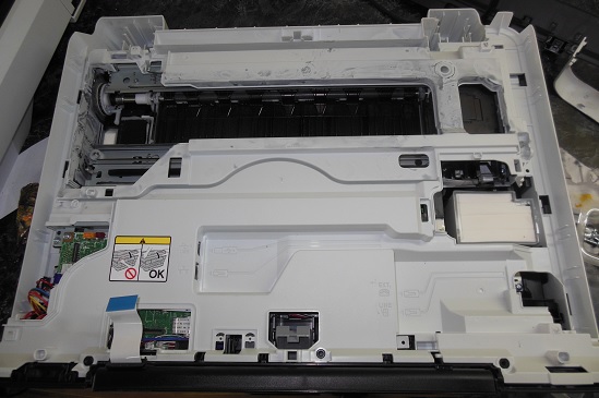 снимаем верхнюю крышку