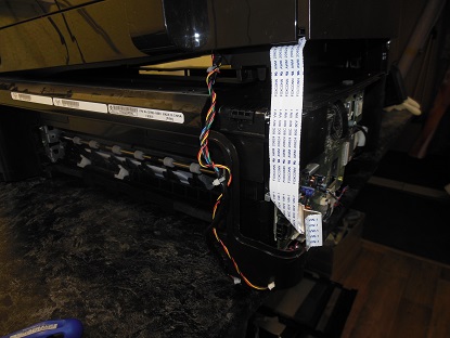 вынимаем шлейфы сканера 7610