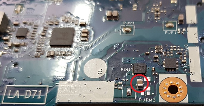 КЗ материнской платы в ноутбуке HP 15-ba028ur