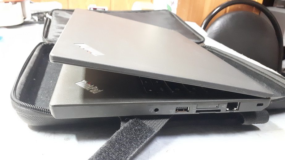 Lenovo ThinkPad X260 слева
