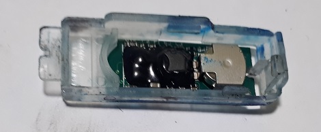 села батарейка в чипе Epson - принтер не видит картридж