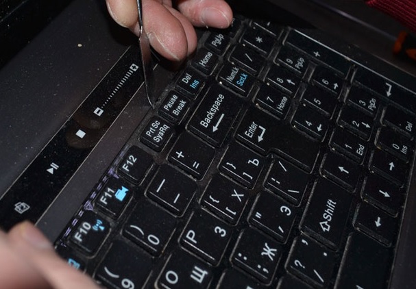 Замена и ремонт клавиатуры на ноутбуке в Москве