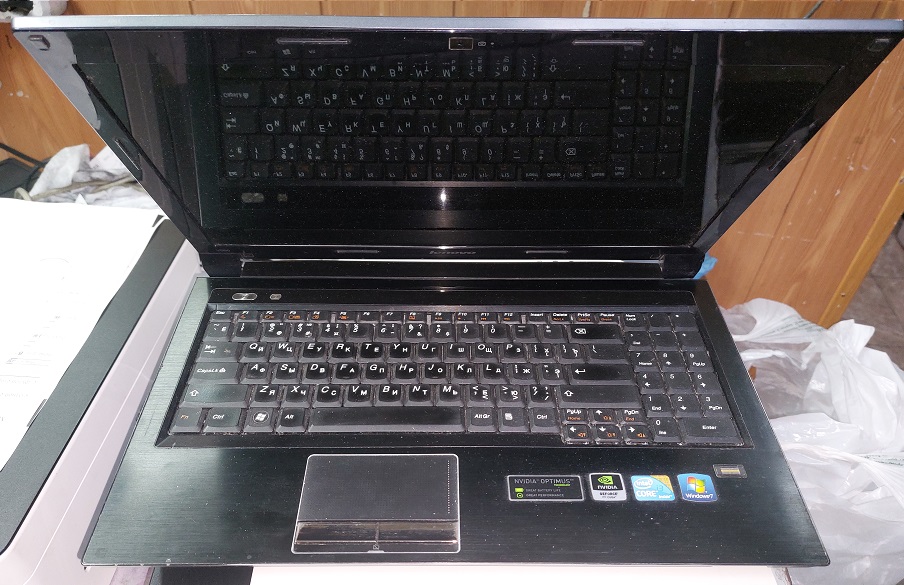 Ноутбук Lenovo Z560 БУ