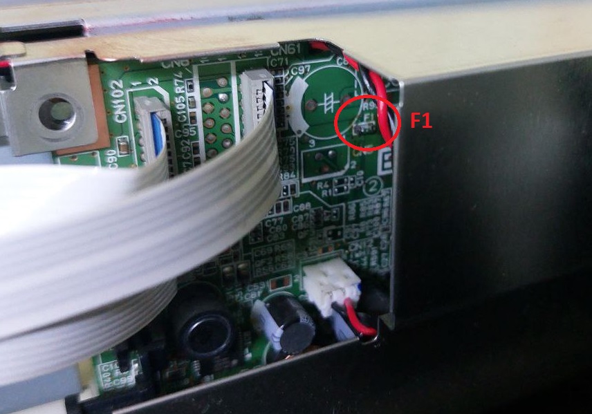 Epson L355 печатает пустые листы